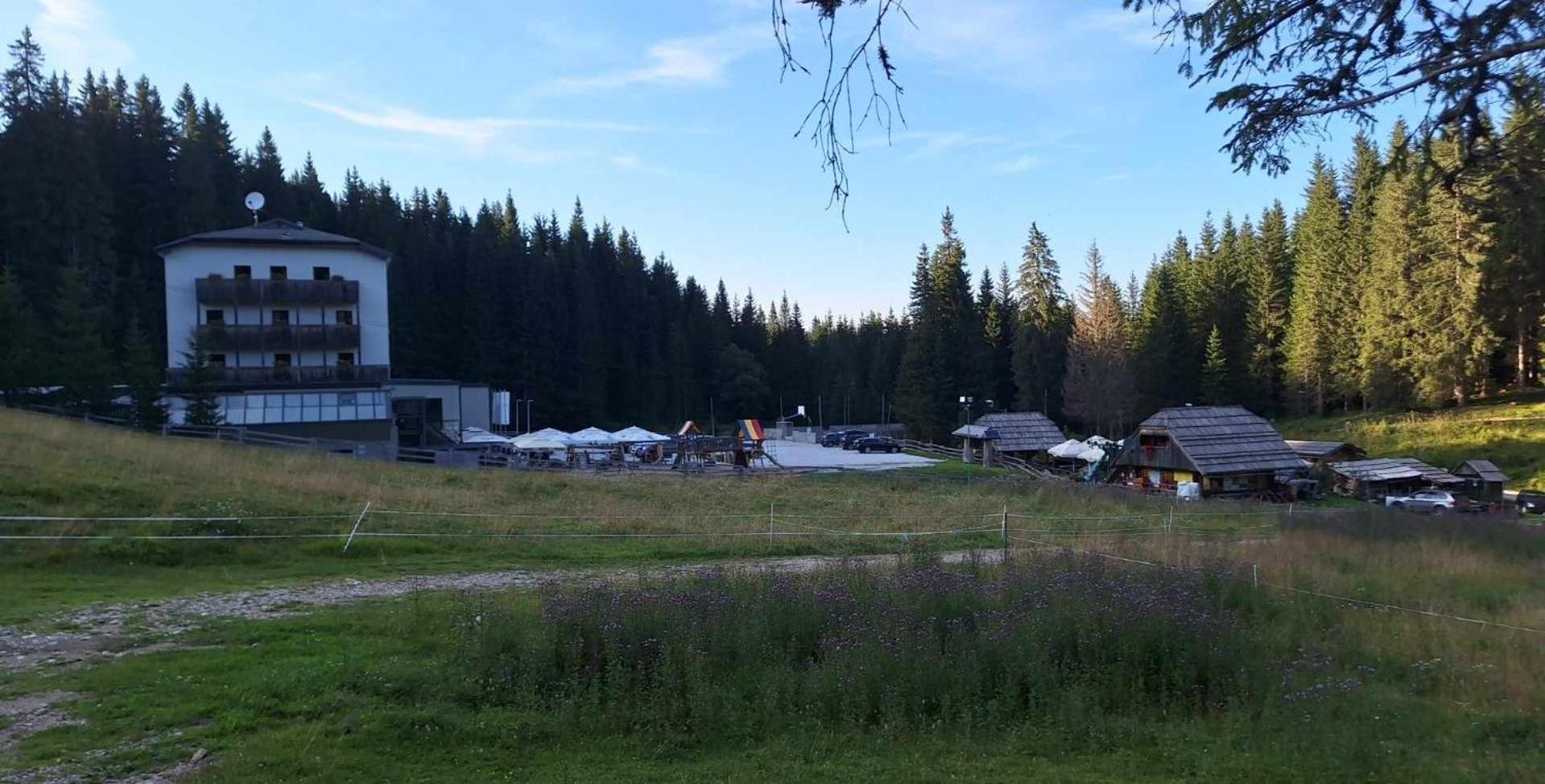 Apartma Anja Zgornje Gorje Εξωτερικό φωτογραφία